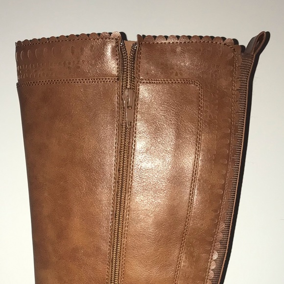 Size 10 brown boots